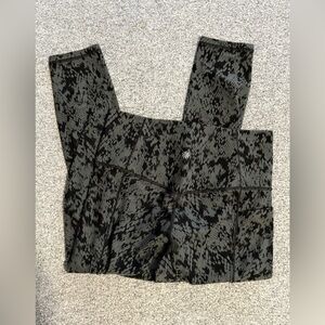 Athleta Salutation Stash Pocket II